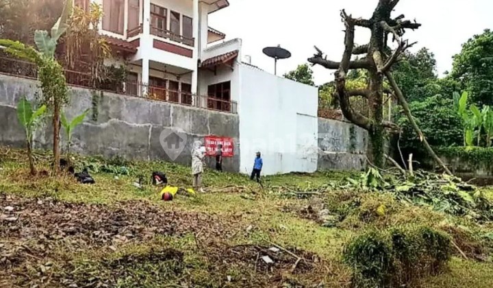 Land plot in Setra Sari, Pasteur, Bandung Land plot in Setra Sari, Pasteur, Bandung