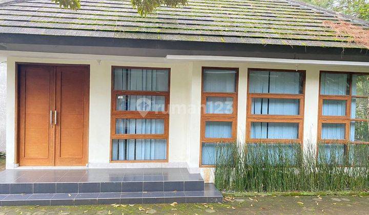 Villa Istana Bunga di Bandung Barat Full Furnished 1