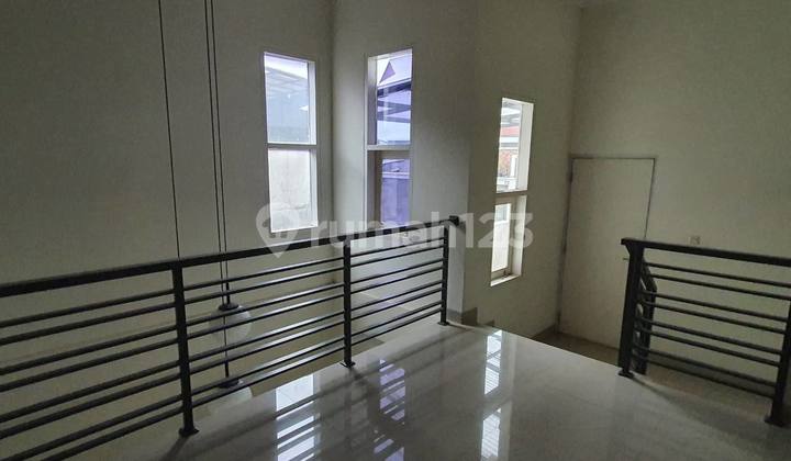 Nice 2-Story House in Arcamanik, Bandung 2