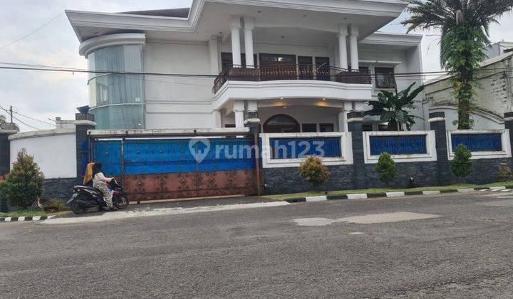 Rumah Dijual Terawat Di Mekar Wangi Bandung 1