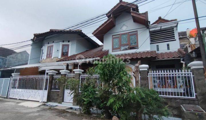 Rumah Murah 2 Lantai Komplek Kiara Sari Buah Batu Bandung