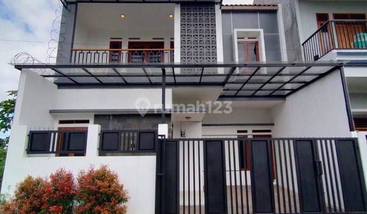 Rumah 2 Lantai Bagus di Arcamanik,Antapani 1