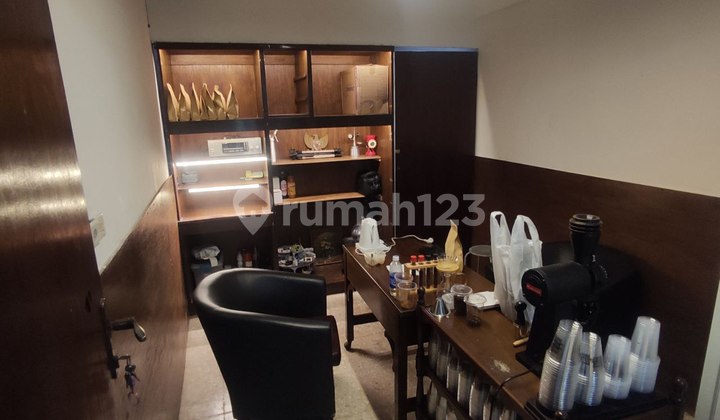 Well-Maintained Riau Wing House Suitable for Residence or Office 2