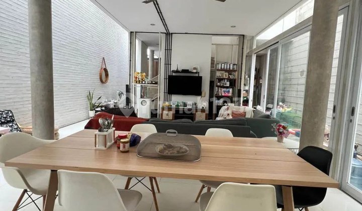 Semi-Furnished House in the Suryalaya Cijagra Buahbatu Area 2