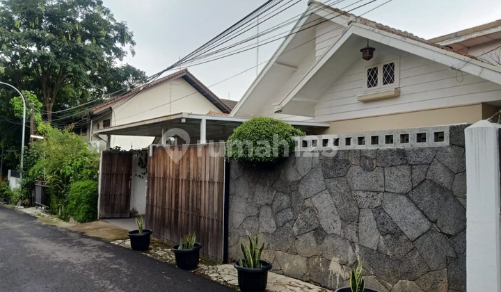 Rumah Terawat One Gate System Dekat Pusat Kota Bandung