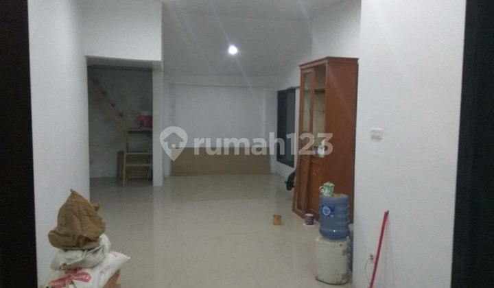 Rumah Murah di Komplek Jakapurwa Ciwastra 2