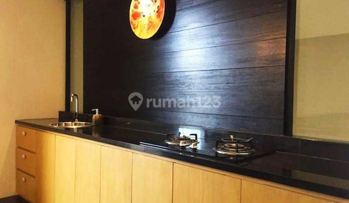 Rumah Villa 3 Lantai Lux Full Furnished Bandung Utara 2