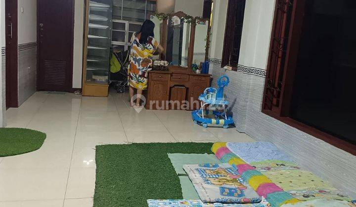 Rumah 2 Lantai Bagus SHM di Regol, Bandung 2