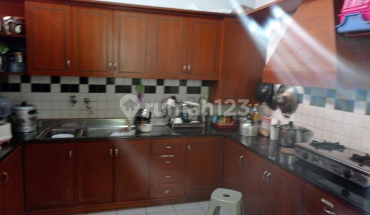 Old House Best Area in Sayap Riau Bandung 2