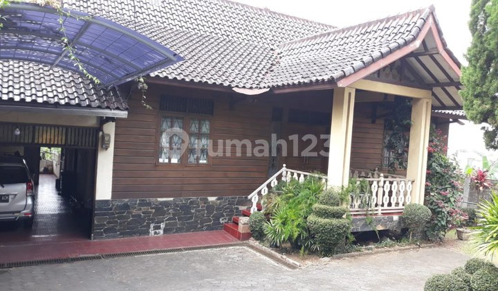Rumah Bagus Terawat Di Cigadung, Bandung