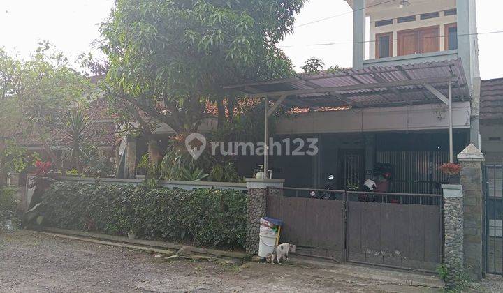 Rumah Terawat Siap Huni Lokasi Strategis di Turangga 1