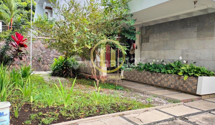 Rumah lama strategis sayap riau cocok kantor atau cafe 2