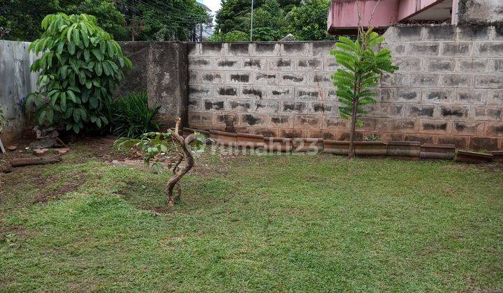 Rumah Terawat di Pejaten Barat, Lokasi Strategis Area Perumahan 2