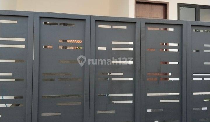 Rumah 2 Lantai di Kalibata Timur Area Perumahan Lokasi Strategis 2