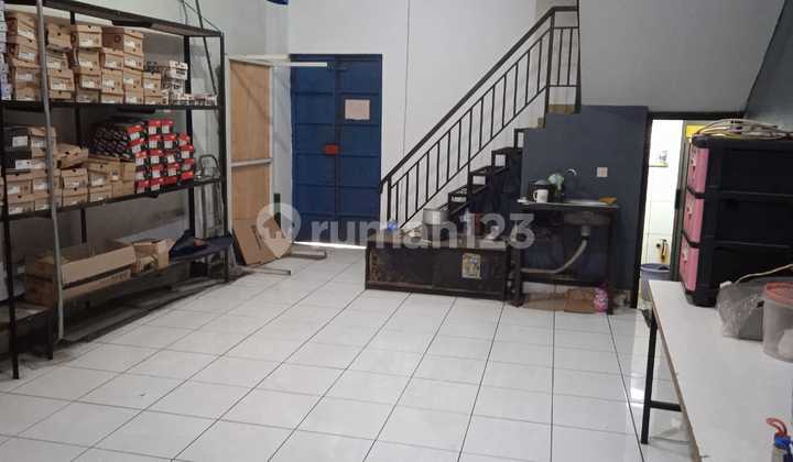 DISEWAKAN RUANG USAHA RUKO 2 LT, JL JEND.A.YANI MAINROAD, DAERAH PADAT, RAMAI 2