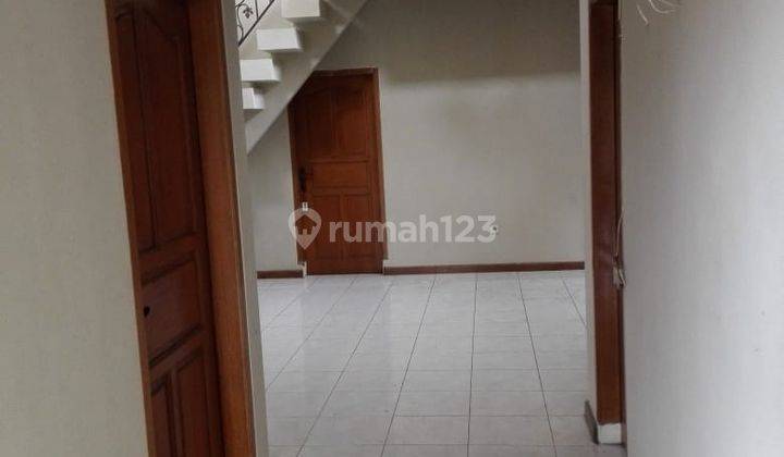 Jual Rumah Bagus siap Huni 2 lantaii Taman Mutiara Cibabat Cimahi 2