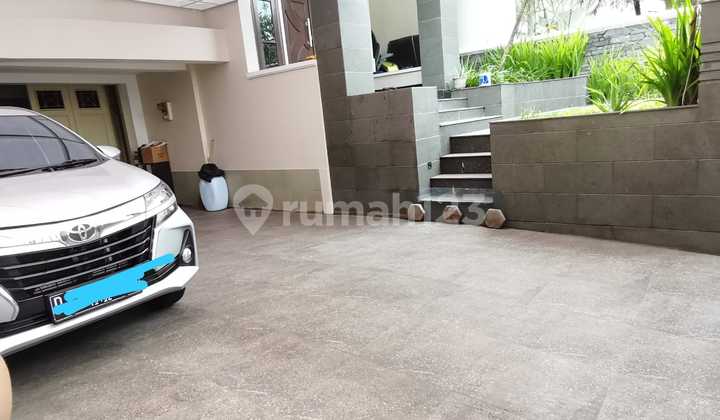 Sell Luxury 2-Story House In Istana Regency I Complex Bandung 2