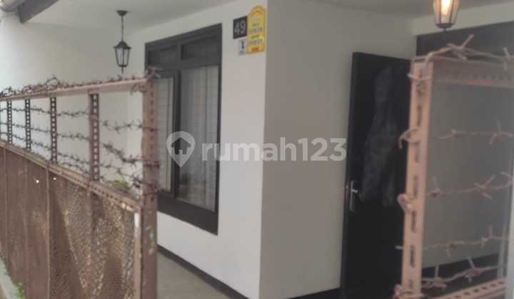 Rumah Tengah Kota Sayap Pajajaran Dekat Jalan Besar 2