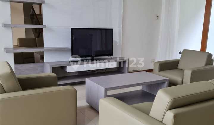 Disewakan Rumah Bagus Furnish Di Setra Duta Residence, Sukasari, Kota Bandung, Jawa Barat, Indonesia, 40151, Setra Duta 2