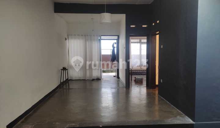 Middle City House Pajajaran Wing Near Main Road