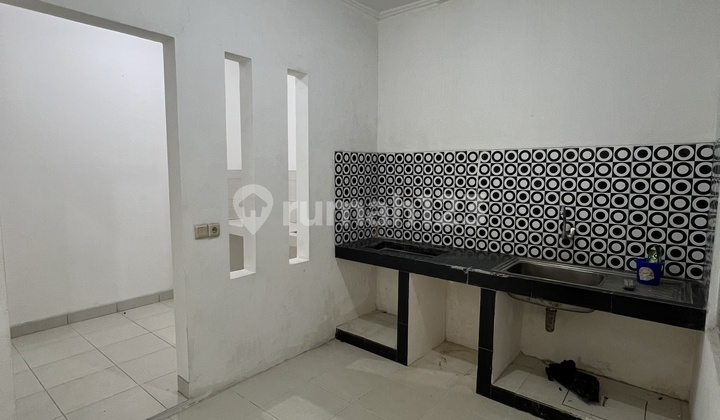 Disewakan Rumah Puri Beta 2 Deket Halte Busway Kamar 3