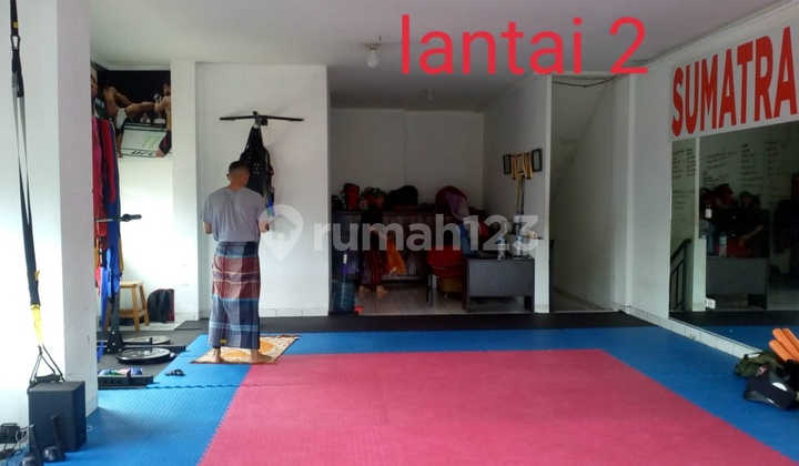 For Rent: 3-Story Shop House in Puri Beta 2, Next to Busway Stop 2