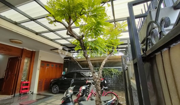 garasi/carport rumah 2 lantai meruya utara