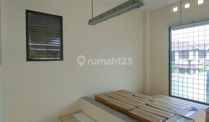 Rumah 3 Lantai Meruya Utara Cocok Kost Kantor Siap Pakai 2