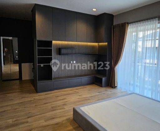 Rumah Furnish Golf Island 2 Lantai Uk 10x15 Best Deal 1