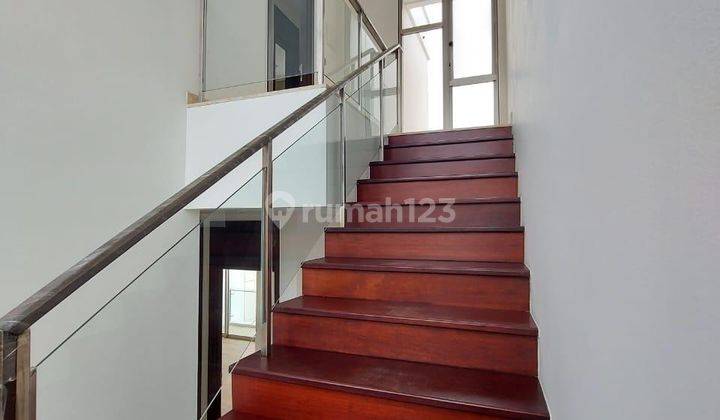 Rumah Mewah 3 Lantai Termurah Harga Investor di Mozart Golf Island  2