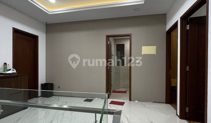 Jual Super Cepat Rumah Mewah PIK SHM Semi Furnished 2