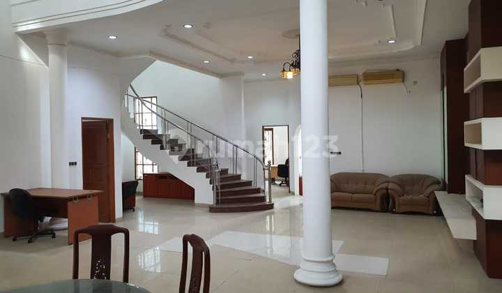 Rumah 466M2 Layar Permai Disewakan Bangunan Mandiri Unit Langka!! Rumah 466M2 Layar Permai Disewakan Bangunan Mandiri Unit Langka!!