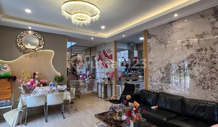 Rumah 11X12,5 Full Furnish Posisi Hoek di Pik 2 - Unit Langka Segera Terjual!