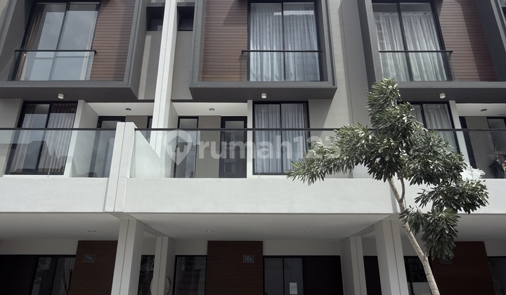 Promo Free VAT | PIK 2 Osaka Residence 3-Story House 5x10 Large Balcony