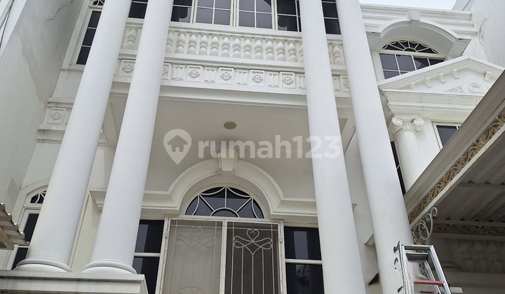 Turun Harga Segera Terjual Rumah Pik 1 Katamaran Furnish Mewah!! Full Marble Turun Harga Segera Terjual Rumah Pik 1 Katamaran Furnish Mewah!! Full Marble