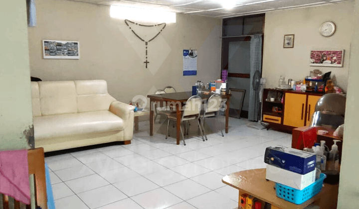 Rumah Dijual di Sayap Ciateul Bandung 1