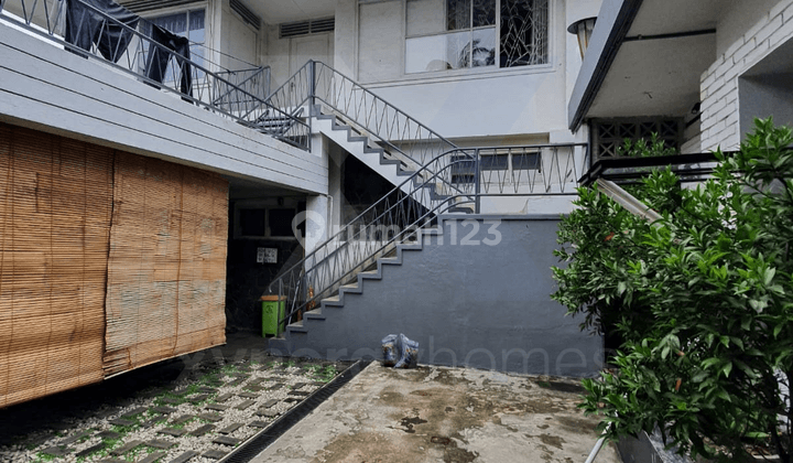 Rumah Dijual di Jl. Supratman Bandung 1