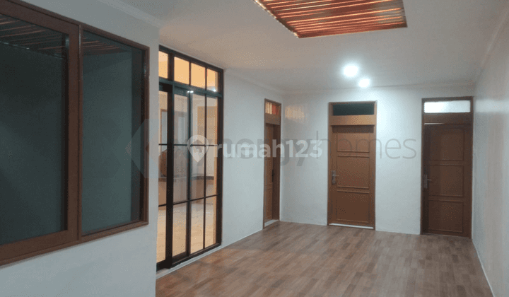 Rumah Dijual Rumah Cantik Sudah Direnovasi di Kopo Permai Bandung 1