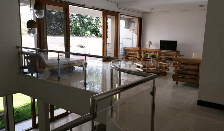 Rumah Dijual SHM 2 Lantai di Hegarmanah Bandung  2