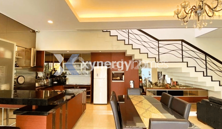 Rumah Luxury 2 Lantai Include Furniture Built In di Singgasana Pradana Bandung 2