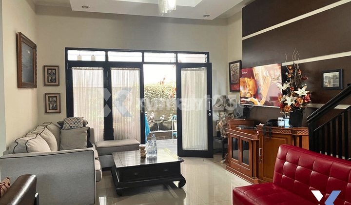 Rumah 2 Lantai SHM di Sayap Setra Duta Bandung