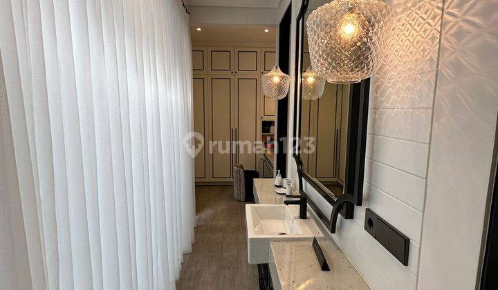 Rumah 8x20 Sebelah Sekolah Laurensia, Hadap Utara Dan Selatan 4