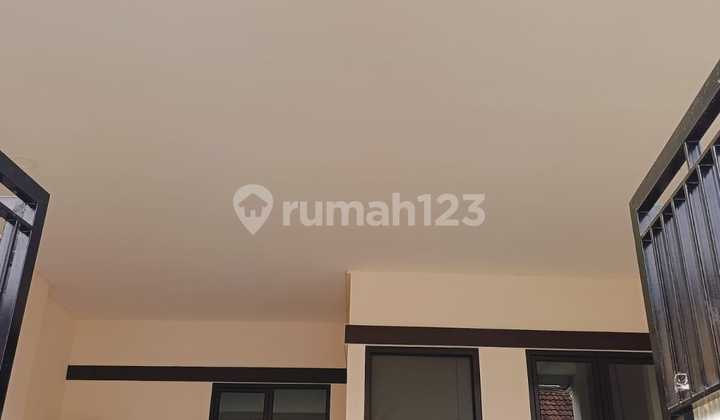 Rumah Rapi Siap Huni, Dekat Mall N Kuliner Di Catalina Gading Serpong