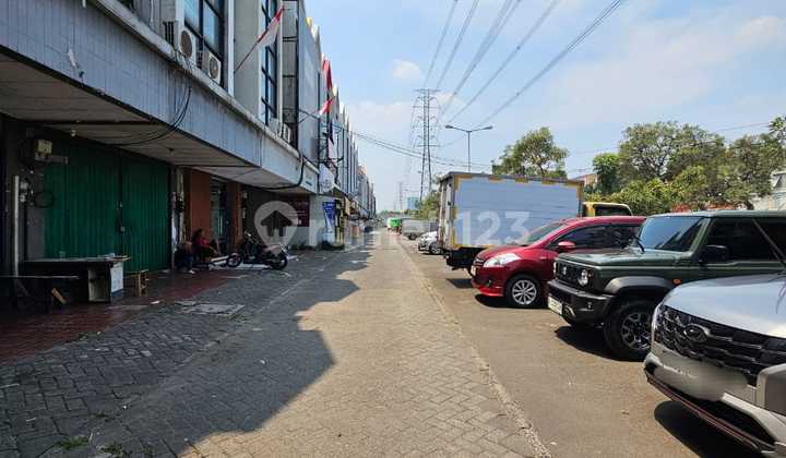 Corner 3-Storey Ruko Facing Main Road in Deposit 1b Gading Serpong 2