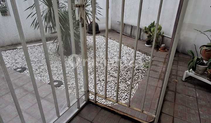 Strategic House Ready to Occupy, Move-In Ready, Gading Serpong.