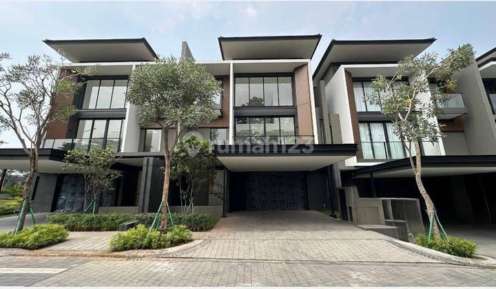 Rumah Sultan Laurel Nava Park Bsd - Ada Lift, Dekat Tol Aeon 1