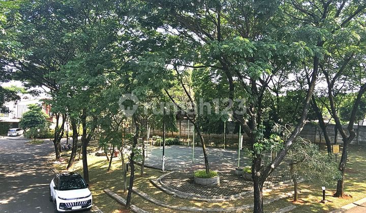 Ready-to-Occupy House at The Icon Caspia BSD, Near Aeon Toll, Facing the Park