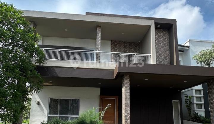 Rumah Hoek Bonus Fasum 100m2, Bangunan Mandiri The Green Bsd Dekat Tol