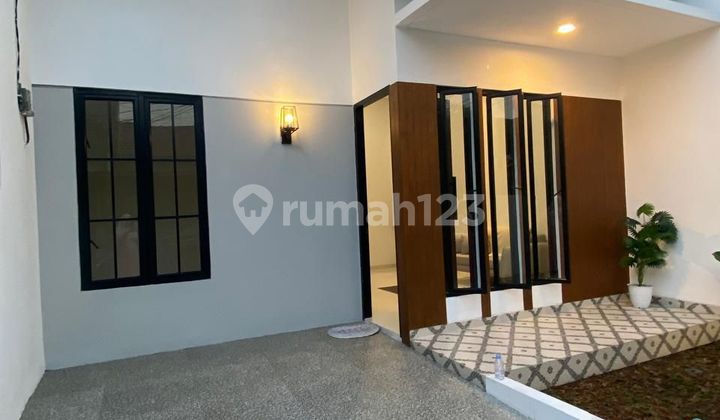 Rumah Baru Design Mandiri Free Kitchen Set Di Nusaloka 14.5 Bsd
