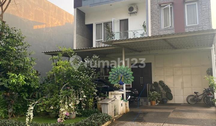 3-Story Ready-to-Live House, Semi-Furnished in Scarlet Gading Serpong